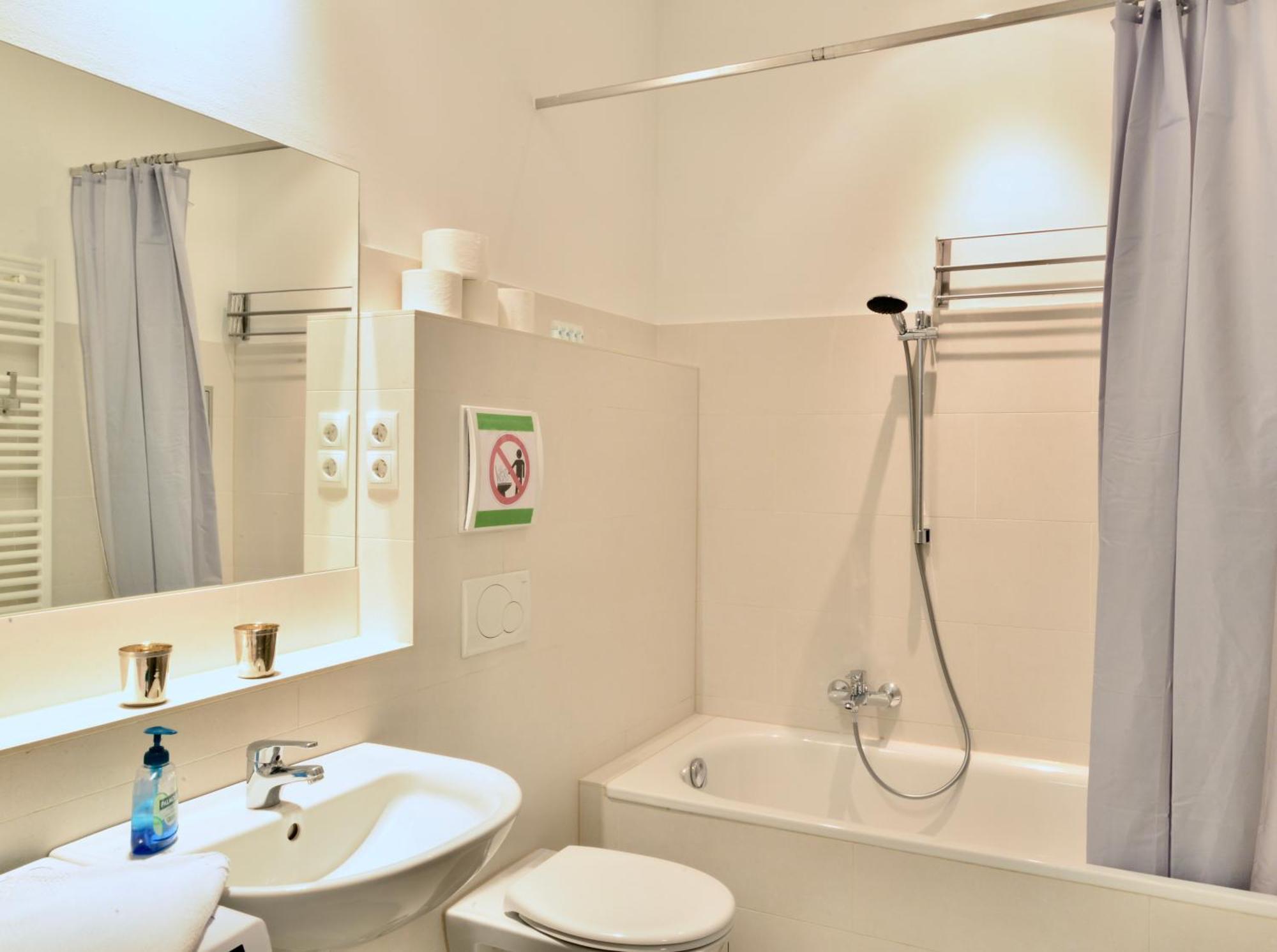 Apartment & Charming Viennese Flat *