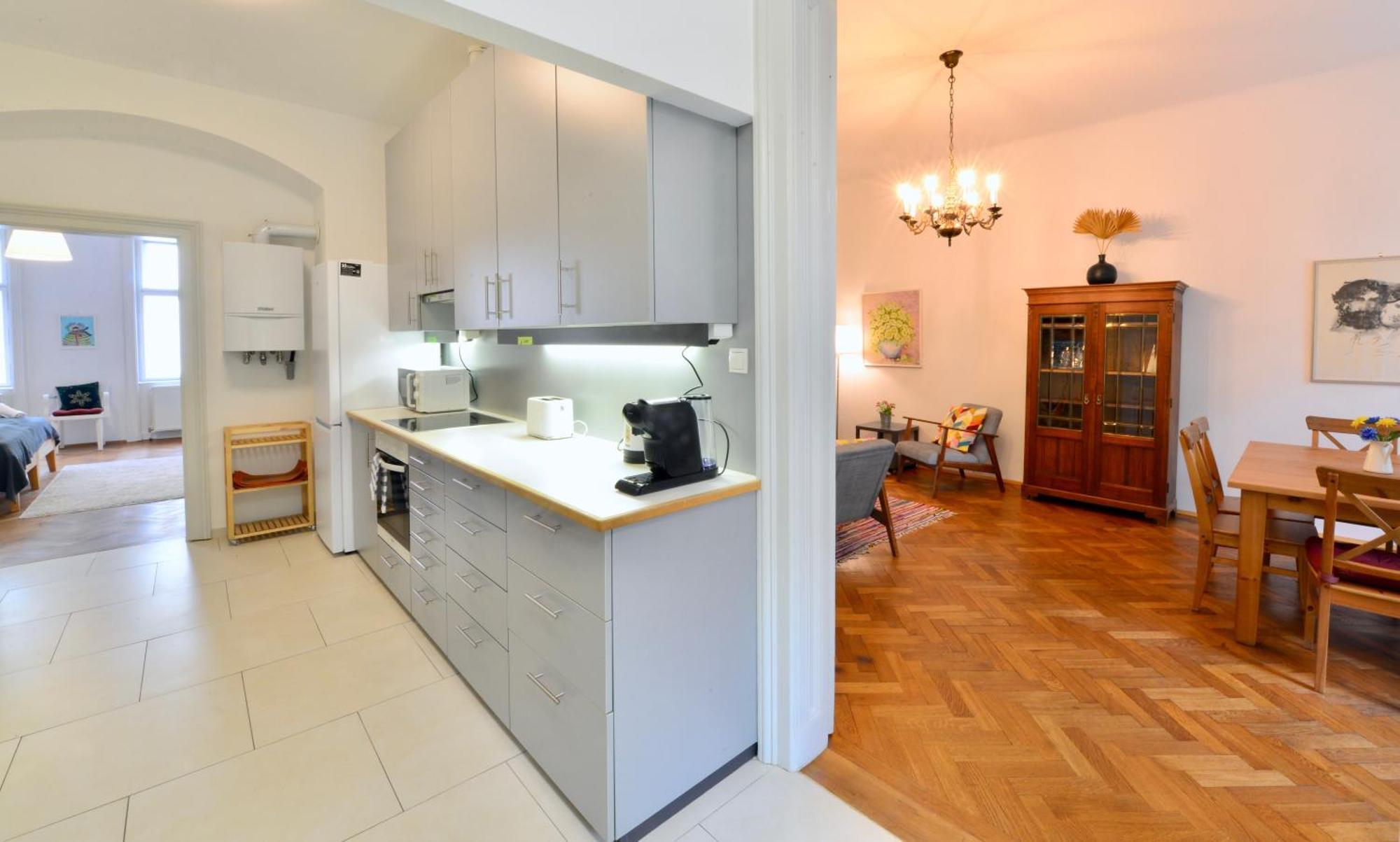 Apartment & Charming Viennese Flat *