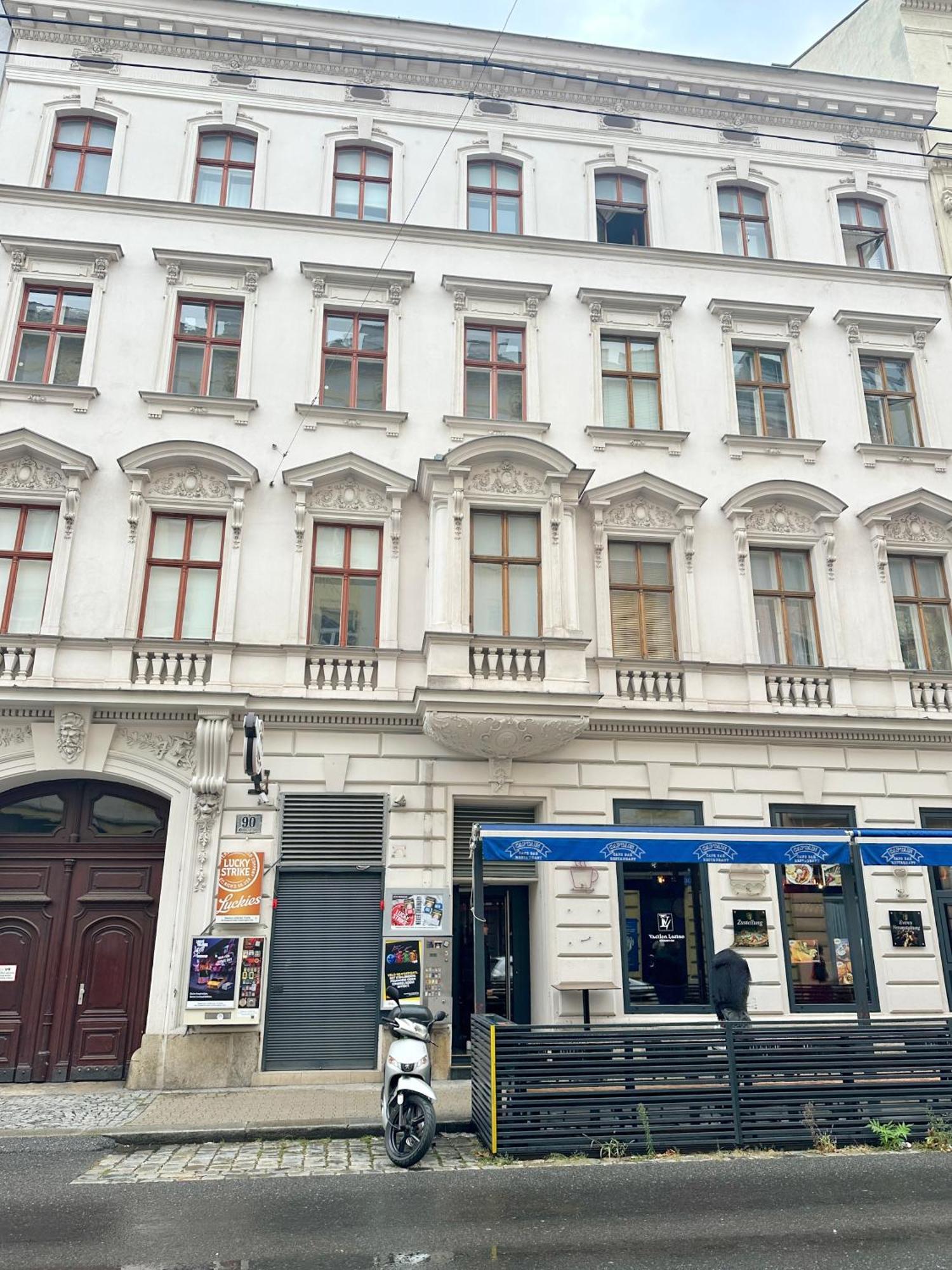 Apartment & Charming Viennese Flat