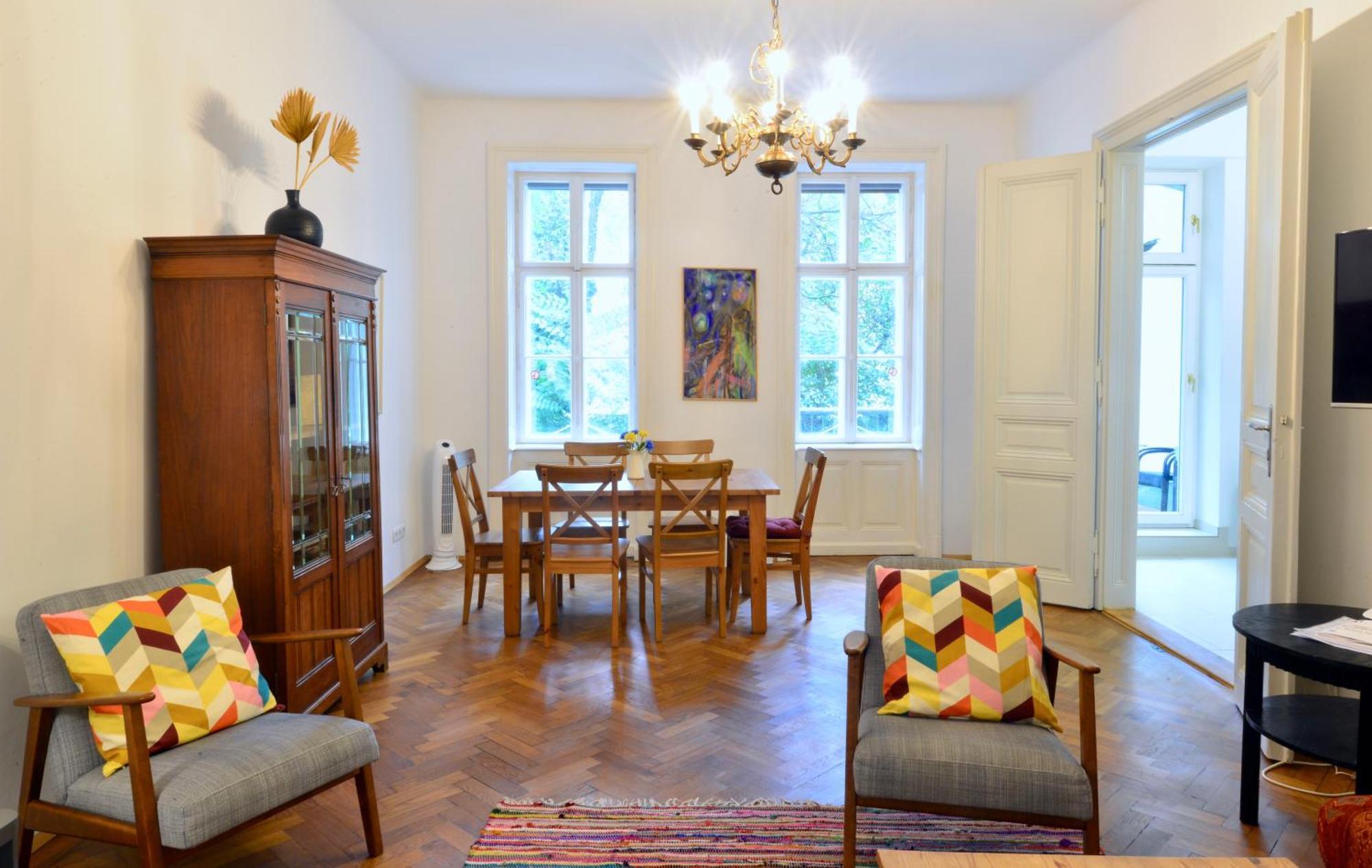 Apartment & Charming Viennese Flat Wien