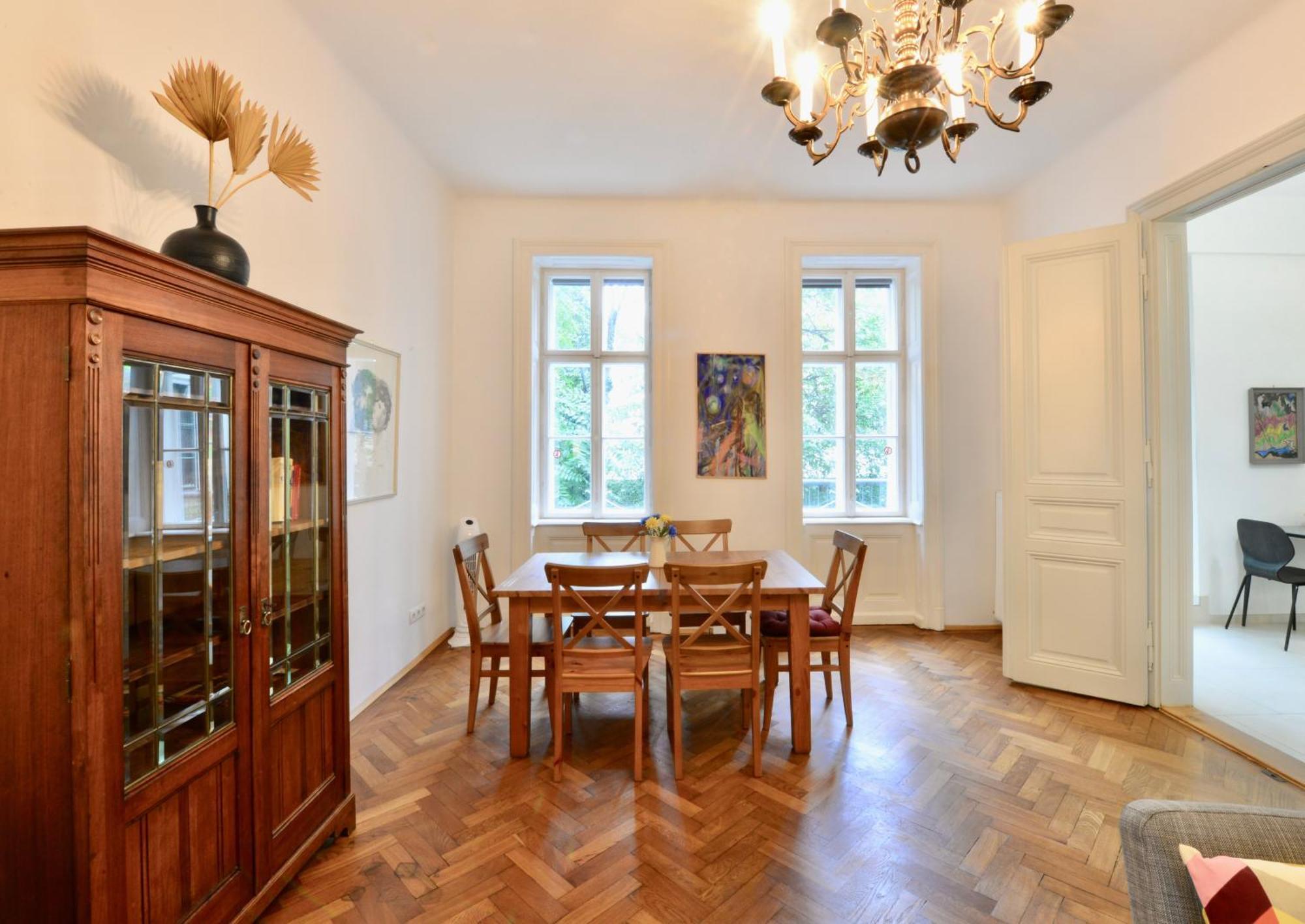 & Charming Viennese Flat Apartment Wien